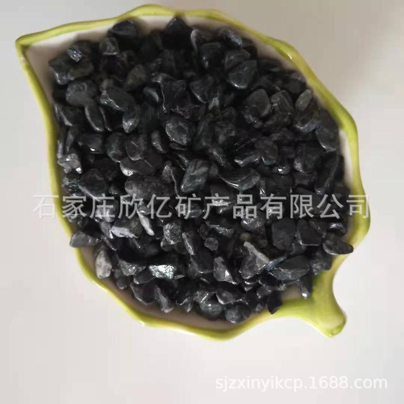 水磨石骨料白色砾石透水地面水洗石造景铺设彩色石子厂家