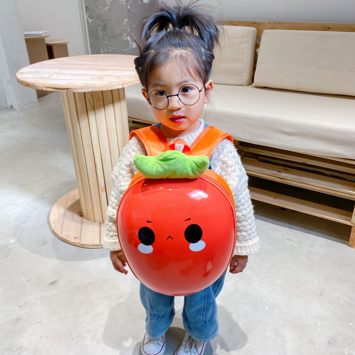 女孩包包幼儿园小班书包卡通小草莓儿童双肩包可爱胡萝卜幼儿背包