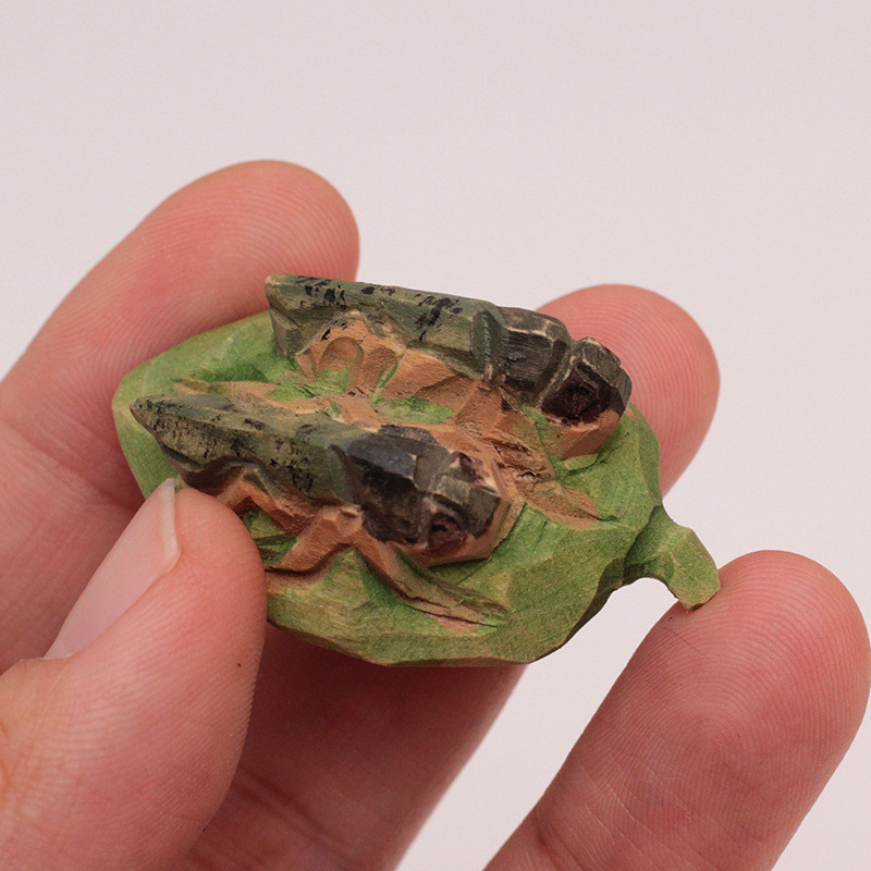 义树家40047蝗虫彩绘木雕动物系列手工雕刻自然质朴