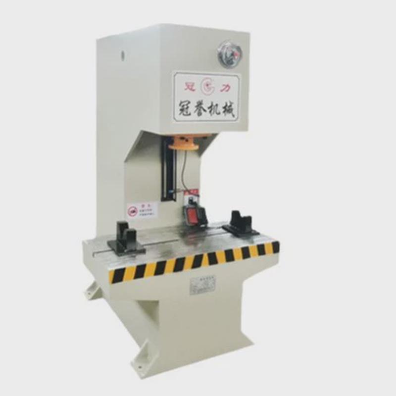 单臂液压机校直机40吨63吨100吨整平油压机圆钢角铁单柱压力机