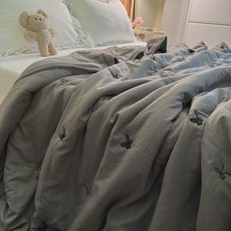 夏季薄被子轻薄夏被奶油风刺绣草莓夏凉被单人空调被小清新可水洗