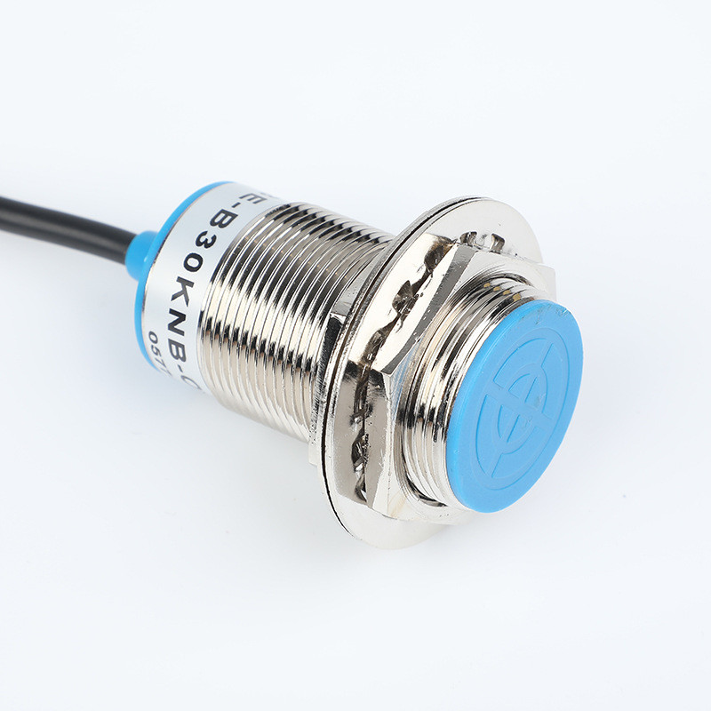 电感式接近开关D3E-B30KNB-O10D2S金属传感器常开四线接近开关