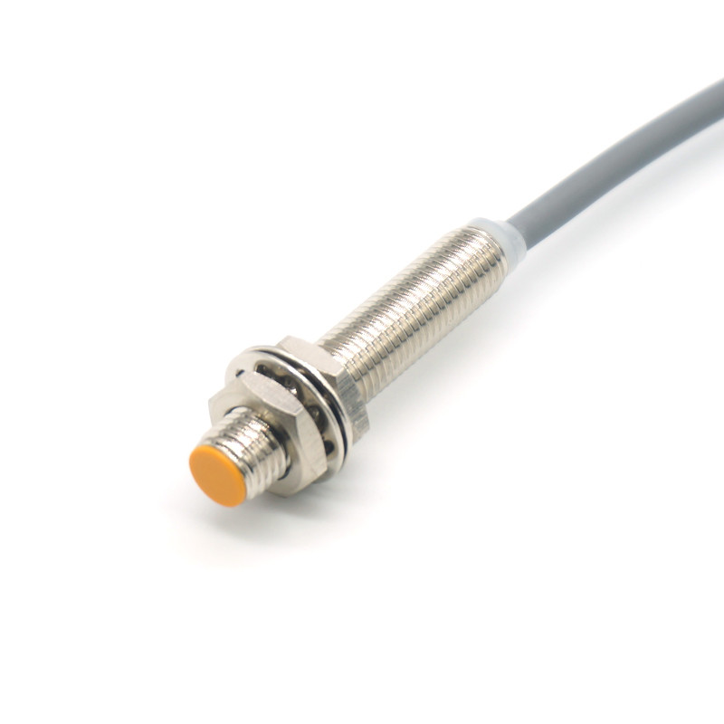 邦拓斯M8接近开关三线平头埋入式24V常开NPN/PNP传感器A8-1NWO