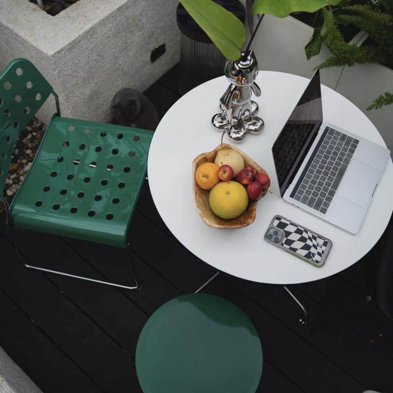 伊姆斯餐桌会议桌小户型阳台网红ins圆桌洽谈桌家用白色中古桌子