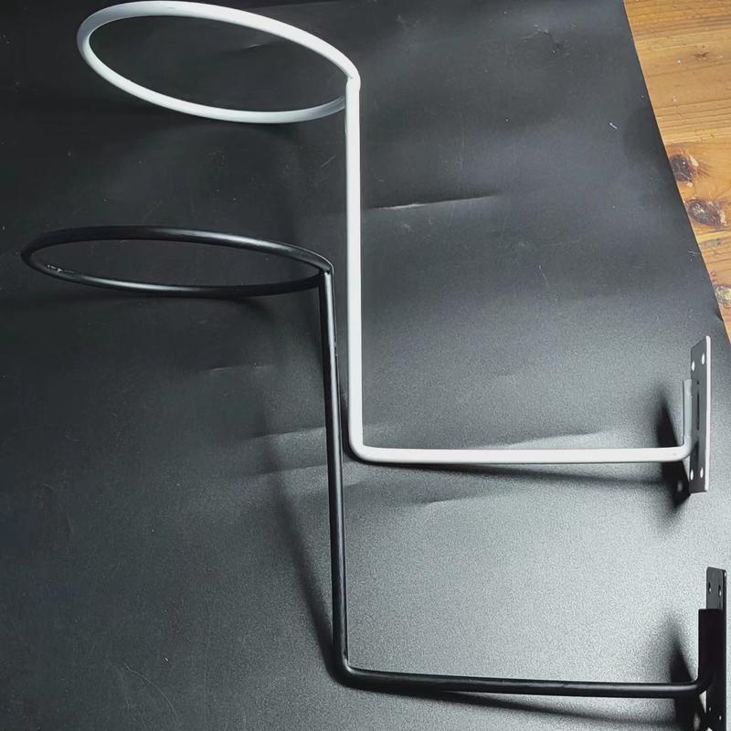 加粗黑色白色槽板球架头盔安全帽上墙展示架体育用品店卡方管帽托