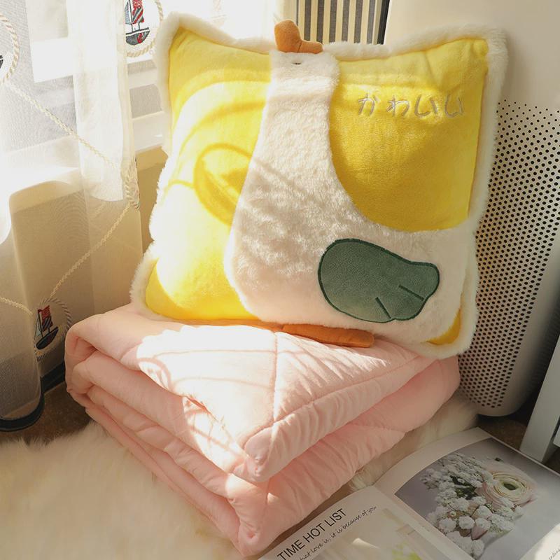 车载二合一2023新款毛毯车用抱枕被子两用汽车上靠枕午睡枕头毯子