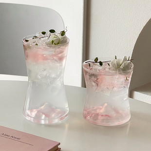 创意粉色观山玻璃杯家用高颜值女生透明喝水果汁杯微醺喝酒杯子