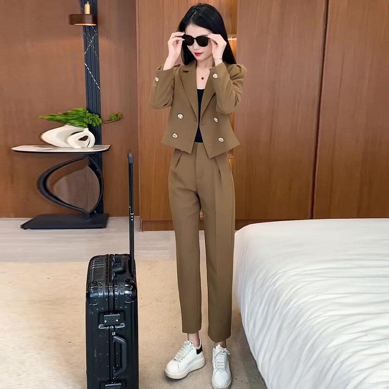 休闲短款套装女春秋2024新款显瘦小个子九分直筒裤两件套,女装/女士精品,时尚套装,淘宝优惠券,粉丝福利购,淘宝优惠卷