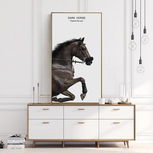 过道走廊挂画北欧玄关骏马壁画客厅装饰画沙发背景墙竖版单幅油画