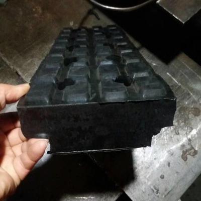 400*150*40mm夹砖机胶块龙一胶块掰板机胶块徐峰收转机橡科达