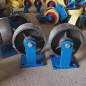 轮供应8个板支架6寸8寸10寸全铁轮子万向轮定向轮工业刹车厂家