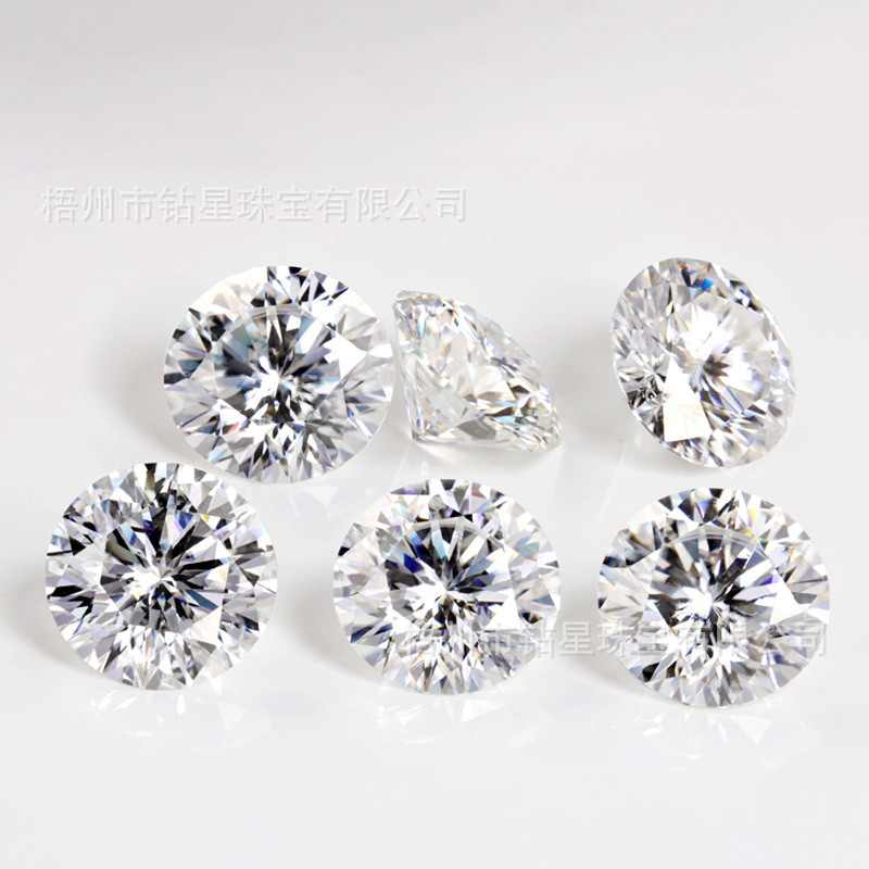 圆形梅花切耳钉裸石白色莫桑石首饰戒面莫桑石镶嵌