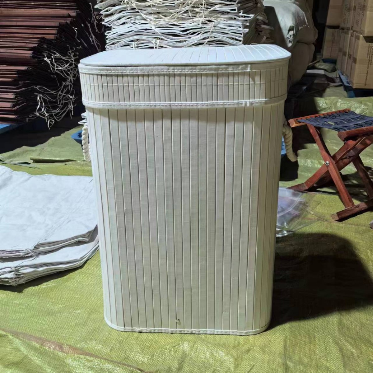 新款创意可折叠脏衣篓家用大容量带盖收纳箱洗衣颜值高篮子批发