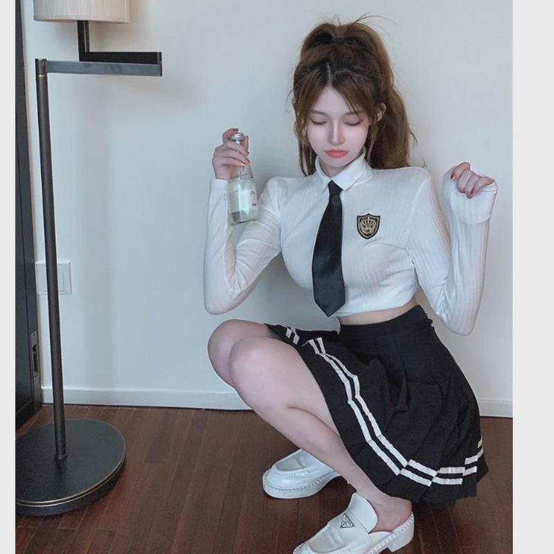 jk制服秋季2024新款网红直播衣服女主播服装学院风短款百褶裙套装
