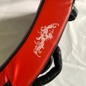 跆拳道脚靶后踢侧踢弧形加大加厚胸靶靶胸靶散打拳击泰拳训练弯靶