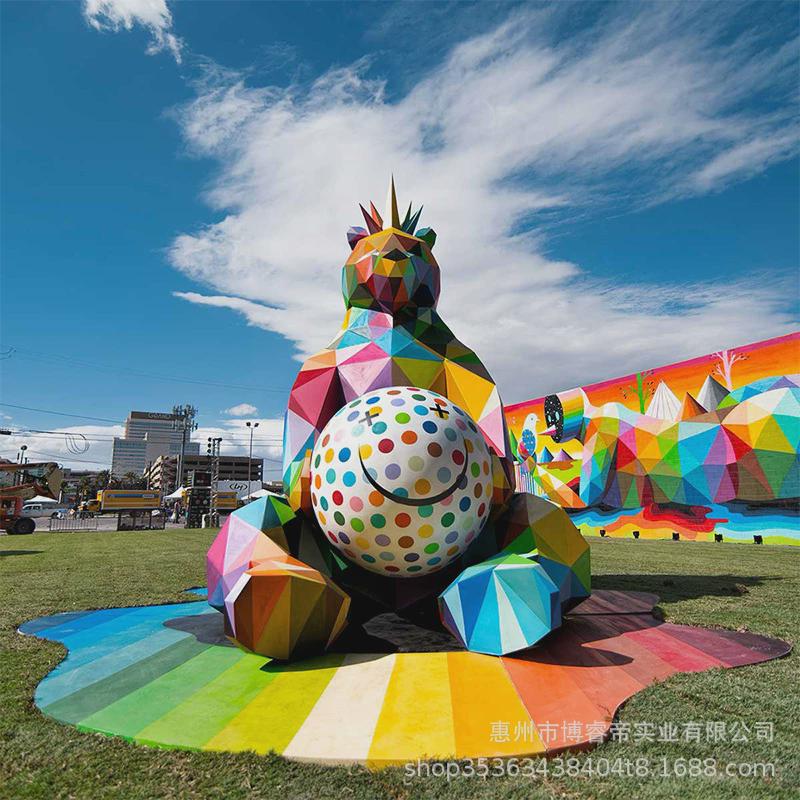 玻璃钢雕塑商场卡通摆件广场落地IP雕塑园林大型熊猫商业迎宾雕塑