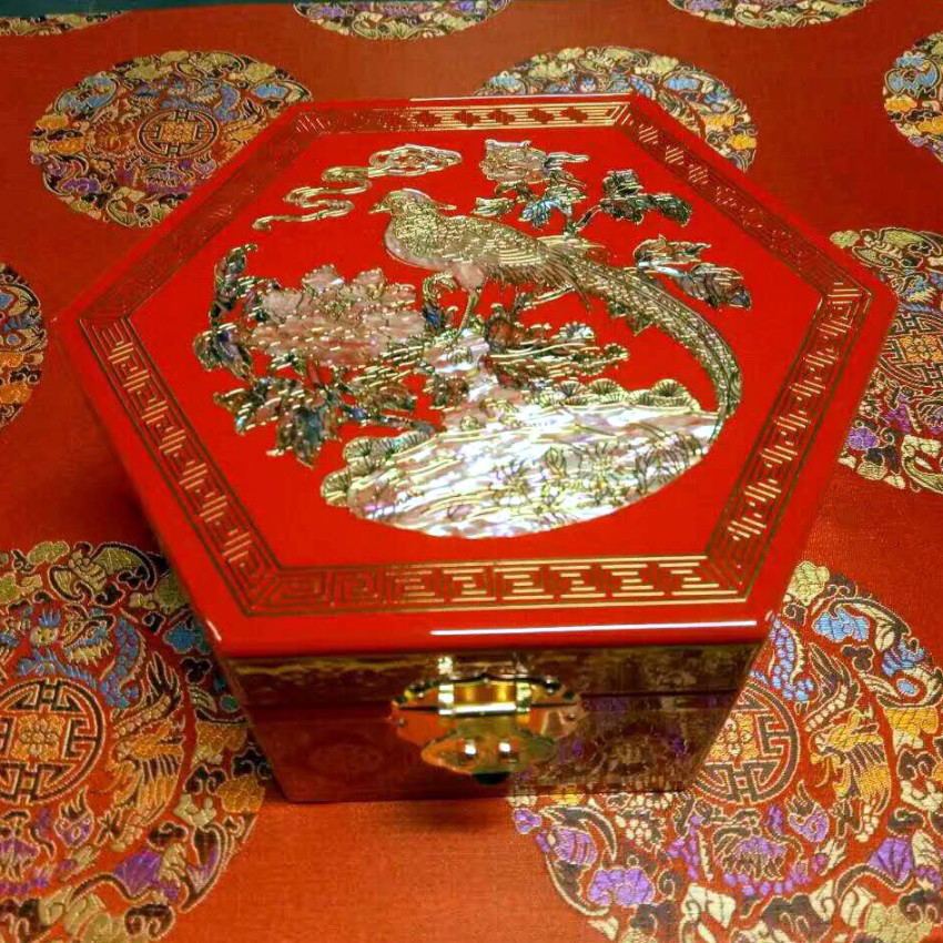 热销漆器饰品六角型盒贝壳螺钿镶嵌首饰盒盒掐丝绘彩工艺订婚婚庆