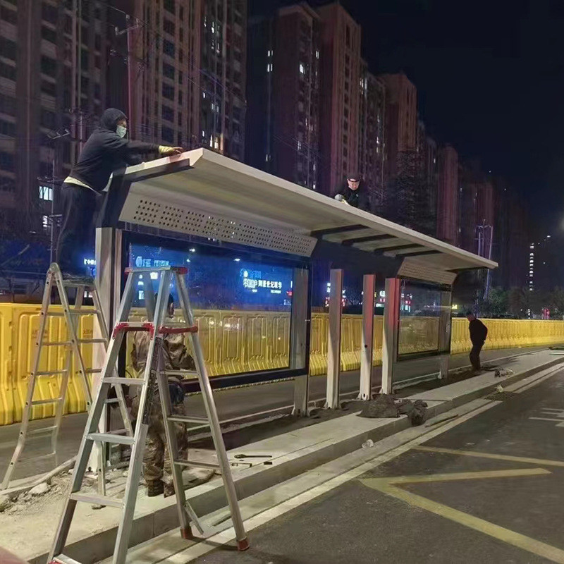 户外公交站台发光广告牌雨棚制作不锈钢落地宣传栏滚动灯箱候车亭