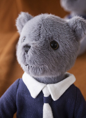 热销dabron藏蓝色娃娃熊法式小众混玉兔绒民宿家居装饰布娃娃情侣