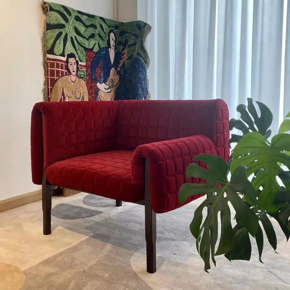 北欧轻奢沙发椅布艺高级感单人简约ruche空间写意铁艺现代休闲椅