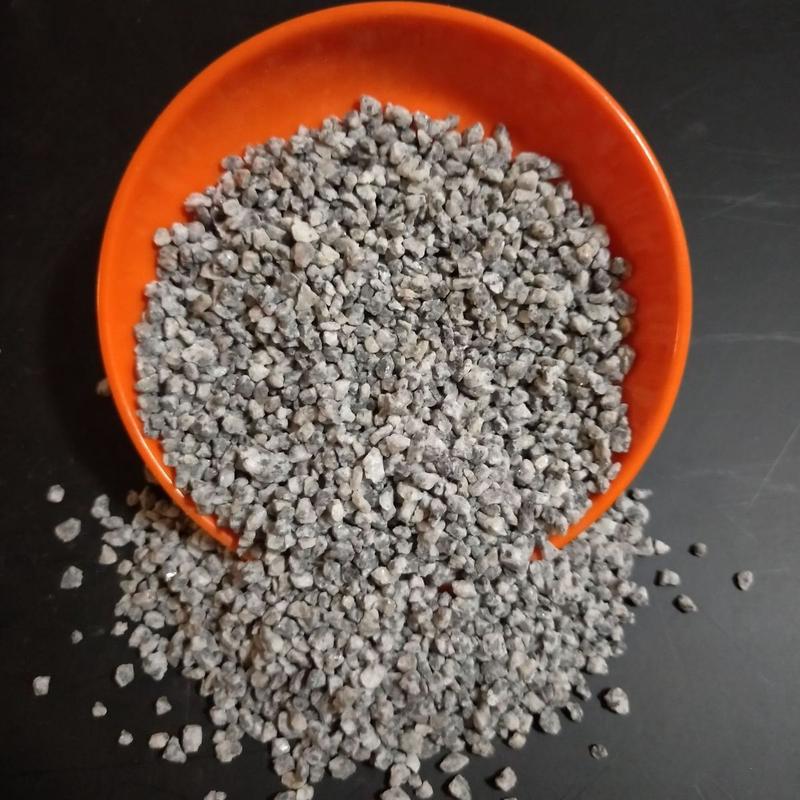 黑白点鹅卵石建筑用芝麻灰碎石透水地坪露骨料花岗岩砾石