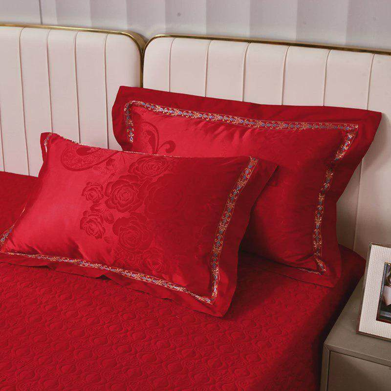高端欧式轻奢风大红色提花枕套一对装结婚庆贡缎枕头套单人枕芯套