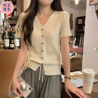 别致独特夏季法式低领高级感纽扣冰丝针织短袖t恤女短款小衫上衣