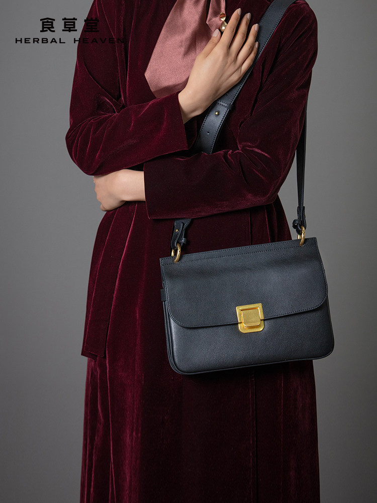 食草堂女包包单肩包编织肩带牛皮时尚斜挎包高级质感时尚zb-bypw2