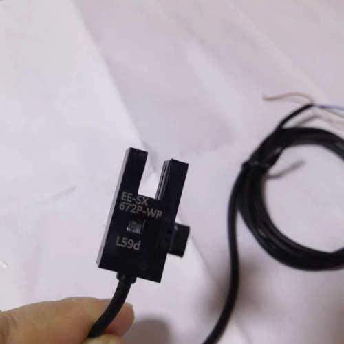 EESX-672P-WR传感器一米线12个