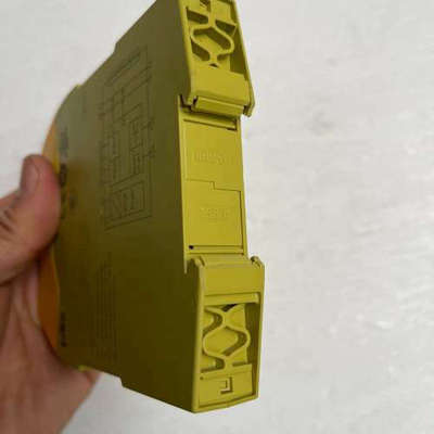 pilz 751103  PNOZ s3 现货实拍 一个