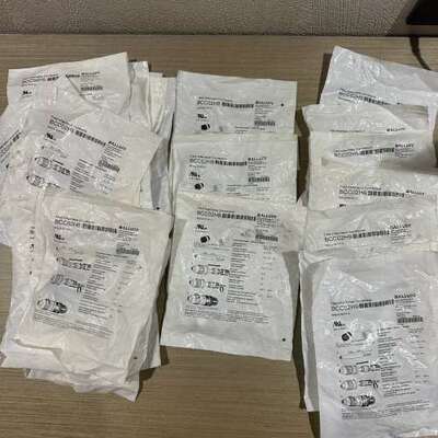 巴鲁夫连接器BCC02H9+