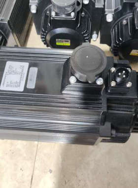 众为兴伺服电机MRMH06040D-AE 3个  200