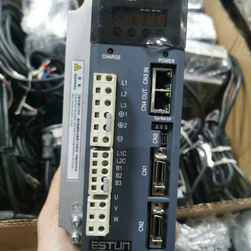 艾斯顿750W伺服电机，驱动型号：PR0NET-08AEG-