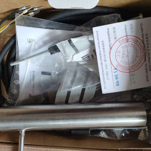 E+H变送器CPM253系列，图片实物拍摄，最终已成交价为准