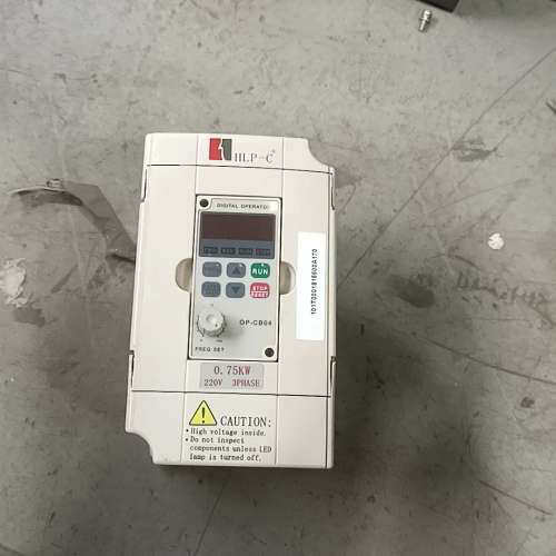 海利普变频器HLPC+0D7523B，0.75KW功率，38