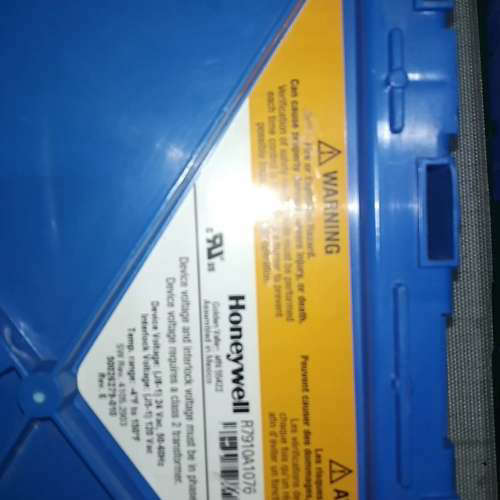 全新霍尼韦尔Honeywell火焰探测控制器R7910A12