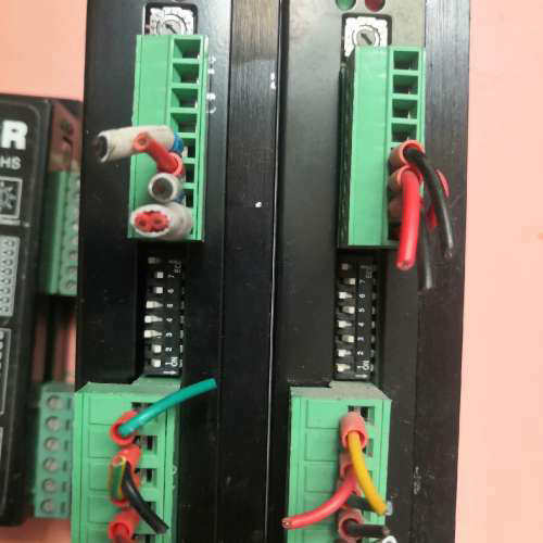 信浓YARAK步进驱动器Y2SSR4实物拍摄有需要联系运费自