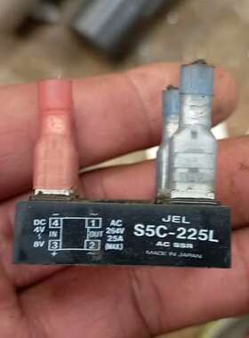 询价S5C-215L,固态继电器,功能完好,成品见图225L