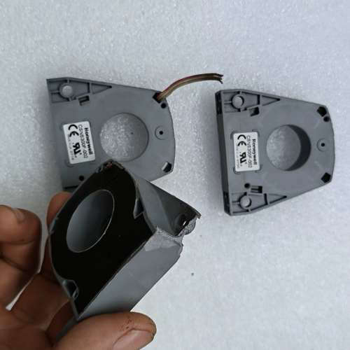 霍尔互感器CSNS300F-002,线剪掉了，腿断一个，配件