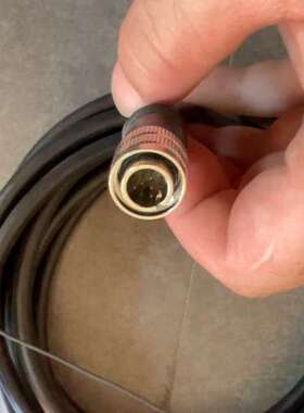 基恩士缆线KEYENCE957KM002E81221全新没包