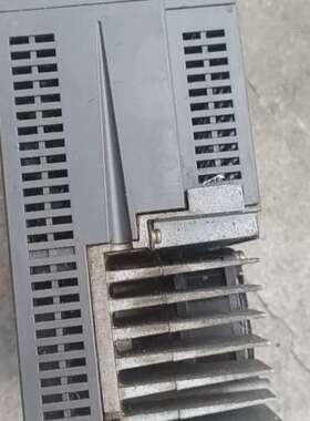 富士驱动器RYC102C3-vvT2   实物拍摄一台，按配