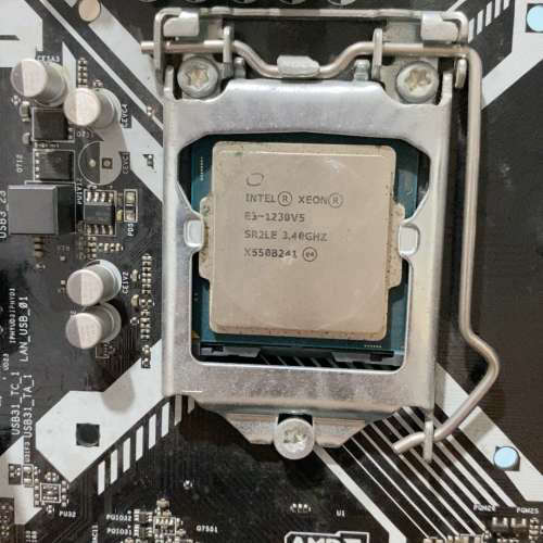 华擎E3V5 WS主板 十e3/1230v5套装,成色不错,