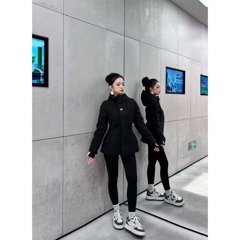2024冬季修身显瘦收腰连帽黑色羽绒服女短款小个子保暖外套