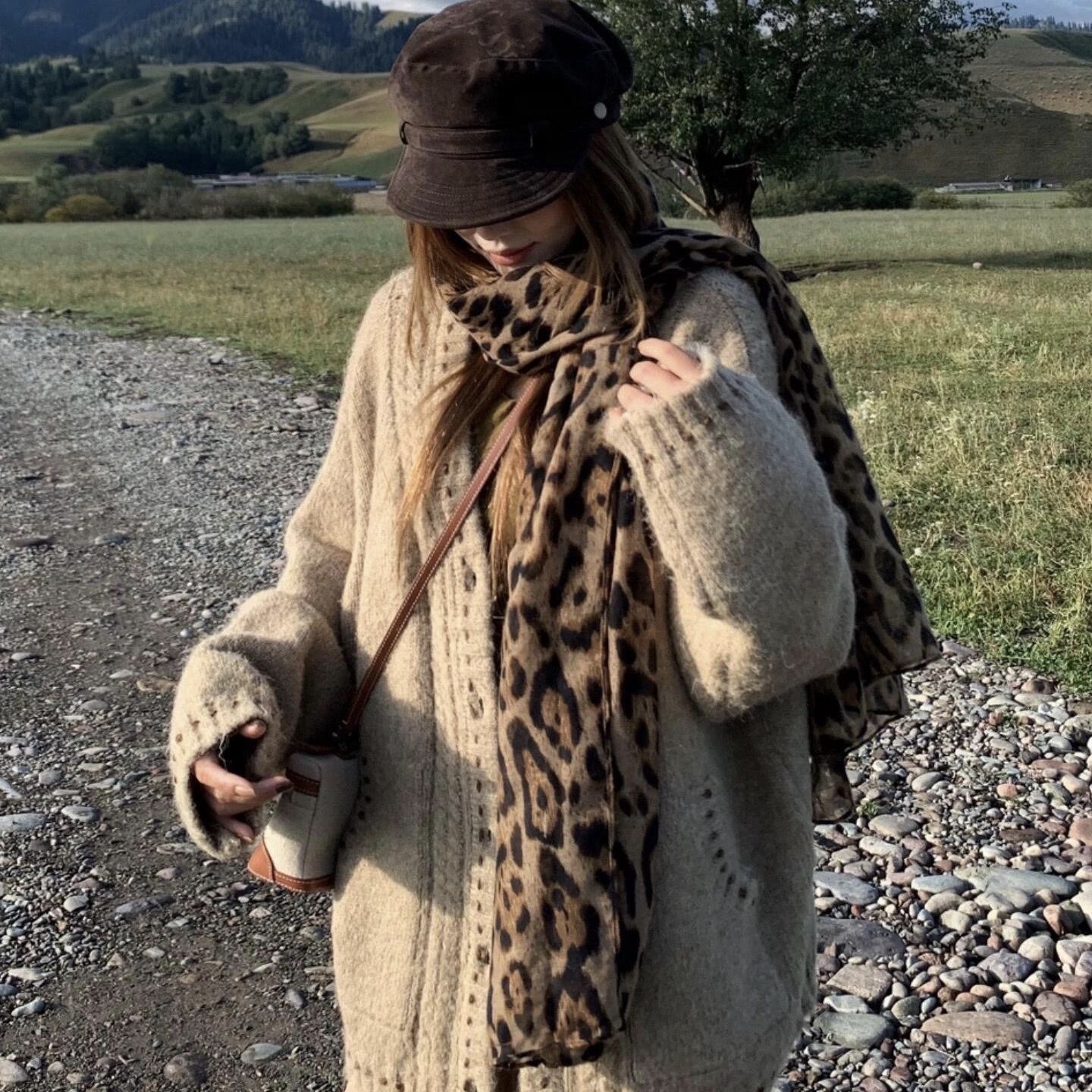 3分月光 韩系复古豹纹长条丝巾早秋2025新款女系脖围巾甜美领巾