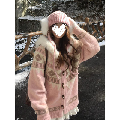 粉色连帽加绒毛领宽松针