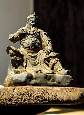 国风中式仿铸铁武圣关羽关公二爷人物桌面摆件客厅书房手工自然锈