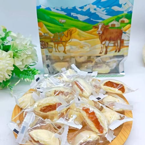 西域皇后奶杏芙杏干乳粉夹心酸甜无核杏干小零食