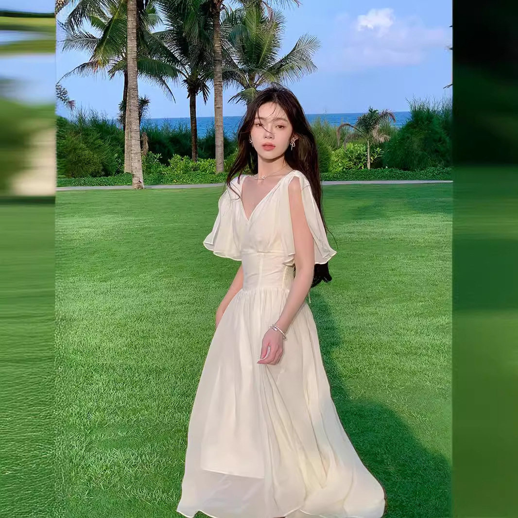 2024夏季气质v领浅杏色雪