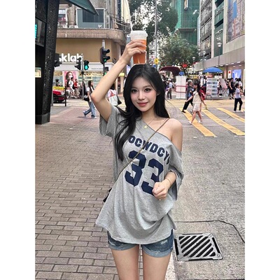 2025夏季美式辣妹斜肩短袖t恤设计感小众一字露肩上衣女跨境货源
