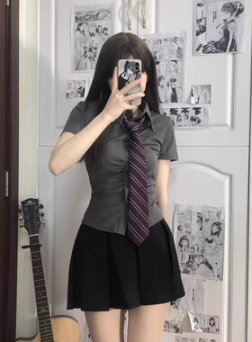 jk收腰衬衫短袖女褶皱设计感辣妹性感制服纯欲风弹力显瘦灰色衬衣